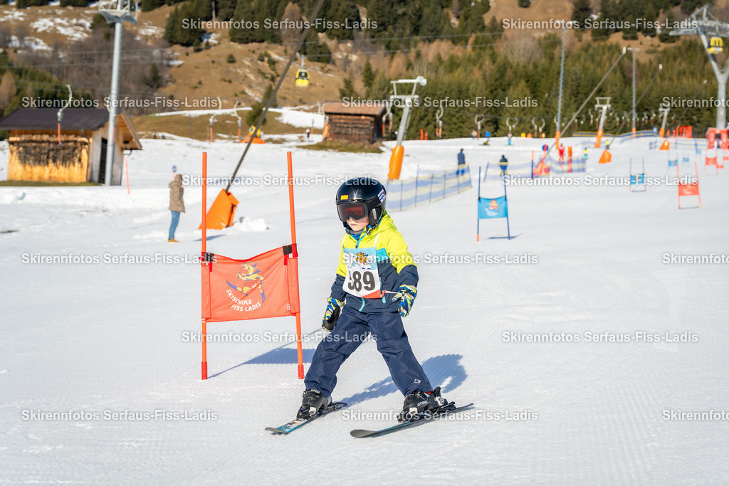 SRF_12.12.2025 0087 | SRF_12.12.2025 0087 - Realisiert mit Pictrs.com