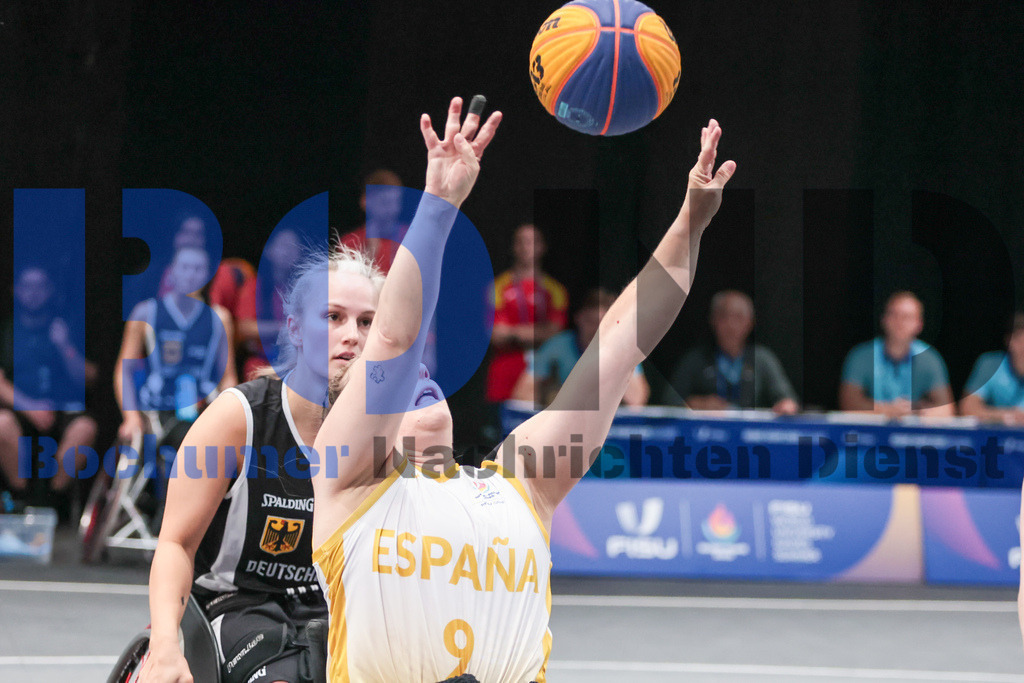 SES_RRG3x320250720-135 | bond - Realisiert mit Pictrs.com