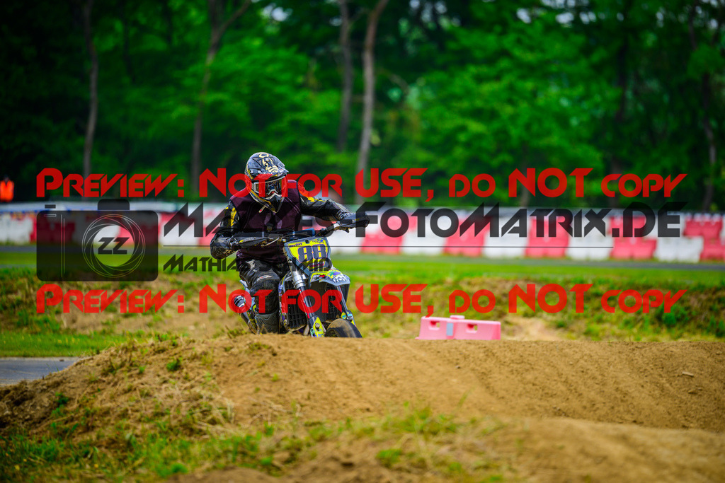 MaZZes_Fotomatrix_20250518_6021986_9575 | S4