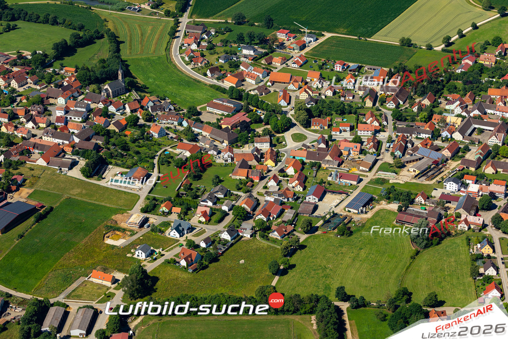 Aktuelles Luftbild von Döckingen Polsingen - Die Luftaufnahme wurde 2022 mittels UL-Flugzeug erstellt ( keine Drohne ) - hochauflösende Kamera-Systeme von  Canon -Beste Qualität - Für grossformatige Ausdrucke geeignet. Die Geschenkidee !