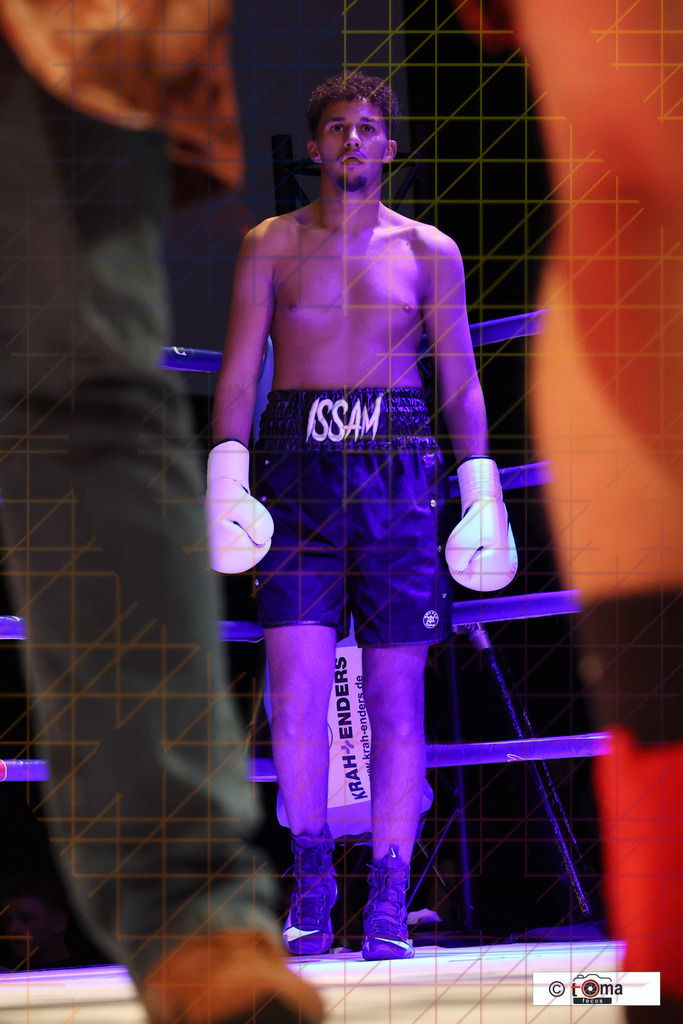 Faiz vs Arnold  25.04.2026 tomafocus Tb00104 | professionelle Sport- und Eventfotografie von Tomafocus – dynamische Bilder, emotionale Momente und hochwertige Aufnahmen für jeden Anlass. - Realisiert mit Pictrs.com