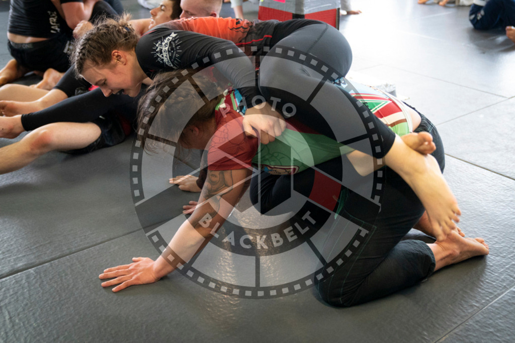 20240413PBB7147 | Fighters compete during the Grapplethon 24hours of rolling for a reason in Hamburg, Germany, on April 13, 2024.