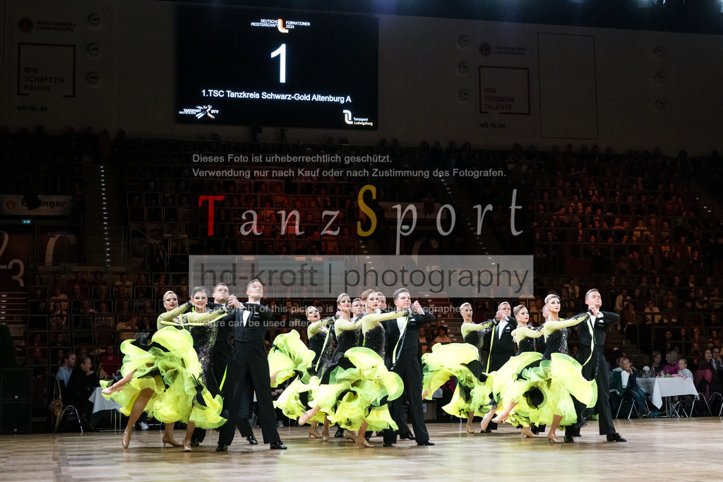 20241109_DM-Formationen_5397 | Tanzsportbilder, Standardtanz, Lateintanz, WDSF, DTV, LTVB, dancecomp, goc, hessen tanzt, blaues band der spree, walzer, tango, wiener walzer, slowfox, quickstepp, samba, rumba, cha-cha-cha, paso doble. jive, hd-kroft photography, turniertanzsport