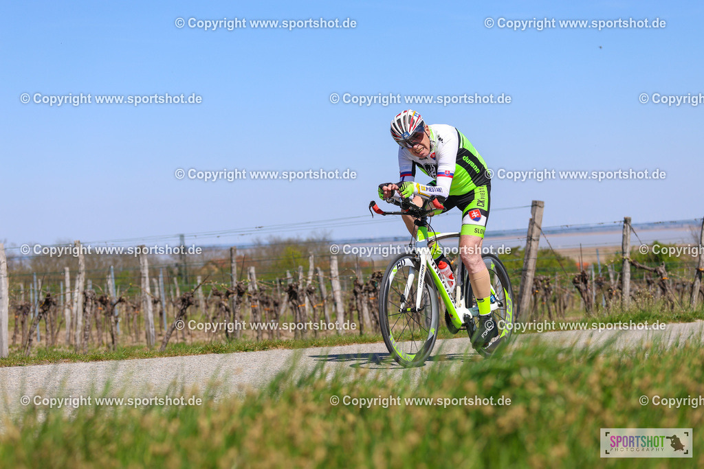 Neusiedlersee Radmarathon 2026 | @sportshot_your_pictrs #yourpictures#roadtowm2029 #nrm #neusiedlerseeradmarathon #neusiedlersee #neusiedlerseetourismus #burgenland #mörbisch #nrm26 #burgenlandtourismus #voglundco #poweredbyburgenlandtourismus #radsport #rad #marathon #ucigranfondo #visitburgenland #ucigranfondoworldseries