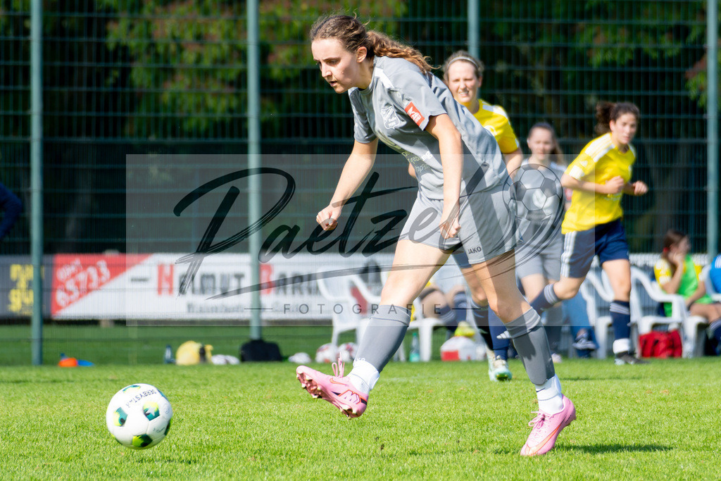 20260906_RULSVK_0821 | Fußball, Frauen:   beim Spiel der Kreisliga zwischen SG Rulle/Haste vs. SV Kettenkamp am 06.09.2026 im Stavermann-Sportpark in Rulle/Wallenhorst, Deutschland.(Foto von Nico Paetzel) - Realisiert mit Pictrs.com