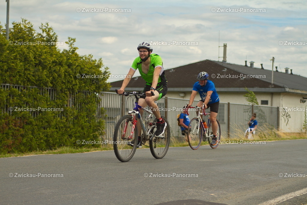 2023_0630_KoberTriathlon_Jeder0223 | Urban. Natur. Panorama. Luftbild. 
Der Bildershop für aufregende Perspektiven!
Für Deko, Wandbild und Kalender!
Wir bringen LED-Bilder zum Leuchten!
