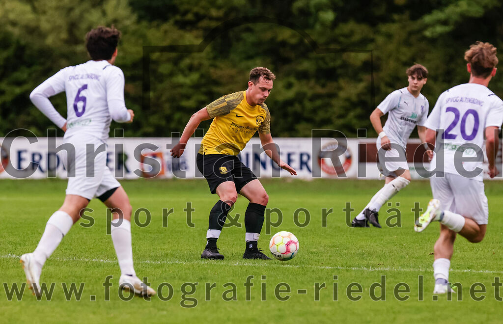 2023-08-09_107_FC_Moosinning_II_gegen_SpVgg_Altenerding | Moosinning, Deutschland, 09.08.2023:
Fußball, Kreisliga 2023 / 2024, 3. Spieltag, FC Moosinning II gegen SpVgg Altenerding, Endergebnis: 1:1

Alexander Hofmeister (FC Moosinning, #11)

Foto: Christian Riedel / fotografie-riedel.net