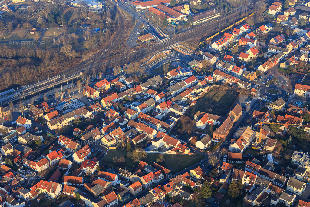 Luftbild: Bahnhof und Minnefeld in Dieburg im Bundesland Hessen in Deutschland. Foto: IMG_096843.jpg vom 15.02.2017 durch Werner Riehm/FLY-FOTO.de