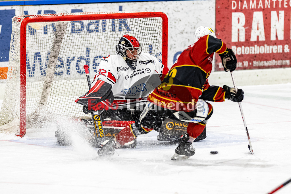Bayernliga Eishockey Meisterrunde, TSV Peißenberg "Miners" gegen EHC Königsbrunn "Pinguines" am 17.2.23 in Peißenberg | Bayernliga Eishockey Meisterrunde, TSV Peißenberg "Miners" gegen EHC Königsbrunn "Pinguines" am 17.2.23 in Peißenberg