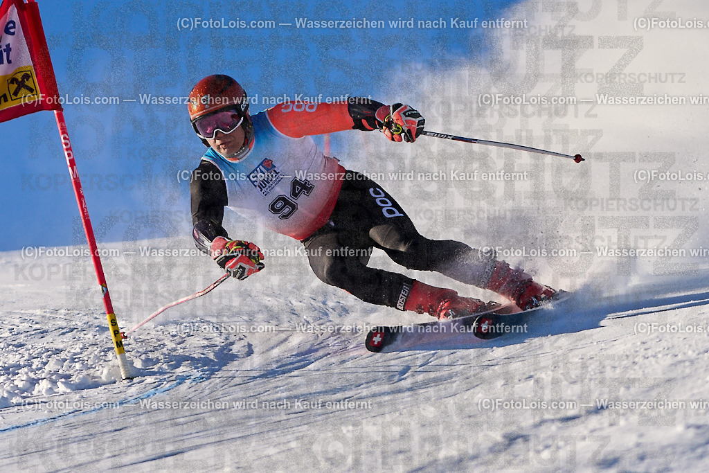 ALP4557_MASTERS-Cup_GS-A Herrn_Mihailovs Andrejs | (C)FotoLois.com, Alois Spandl. FIS Masters-Cup Wildschönau, Giant Slalom auf der Piste Schatzberg GS, Siegerehrung auf dem Dorfplatz Niederau, Sa 13. Januar 2024.