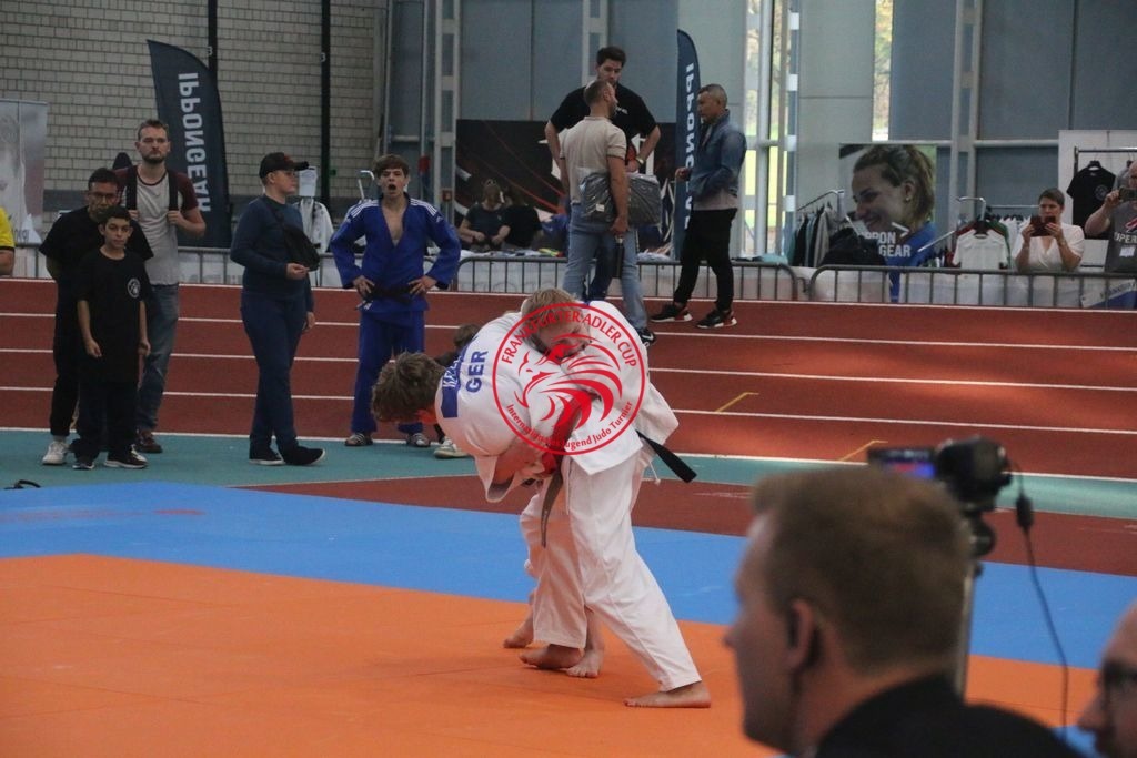 MSY-2022-10-30-7983 | Fotos vom Adler Cup - Pictures from Adler Cup

Hier findet Ihr alle Eindrücke und großen Momente der Adler Cup Wochenenden. Here you will find all impressions and great moments of the Adler Cup weekends. - Realisiert mit Pictrs.com