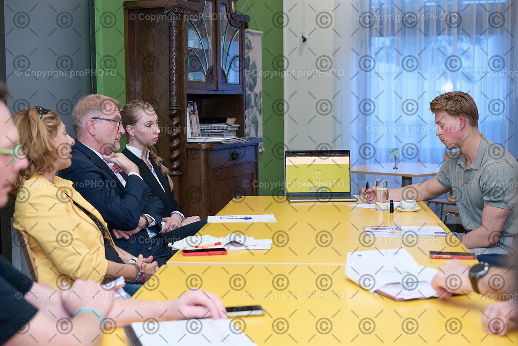 352_202509_EmployerBranding_NZ9_1925 | proPHOTO - Realisiert mit Pictrs.com