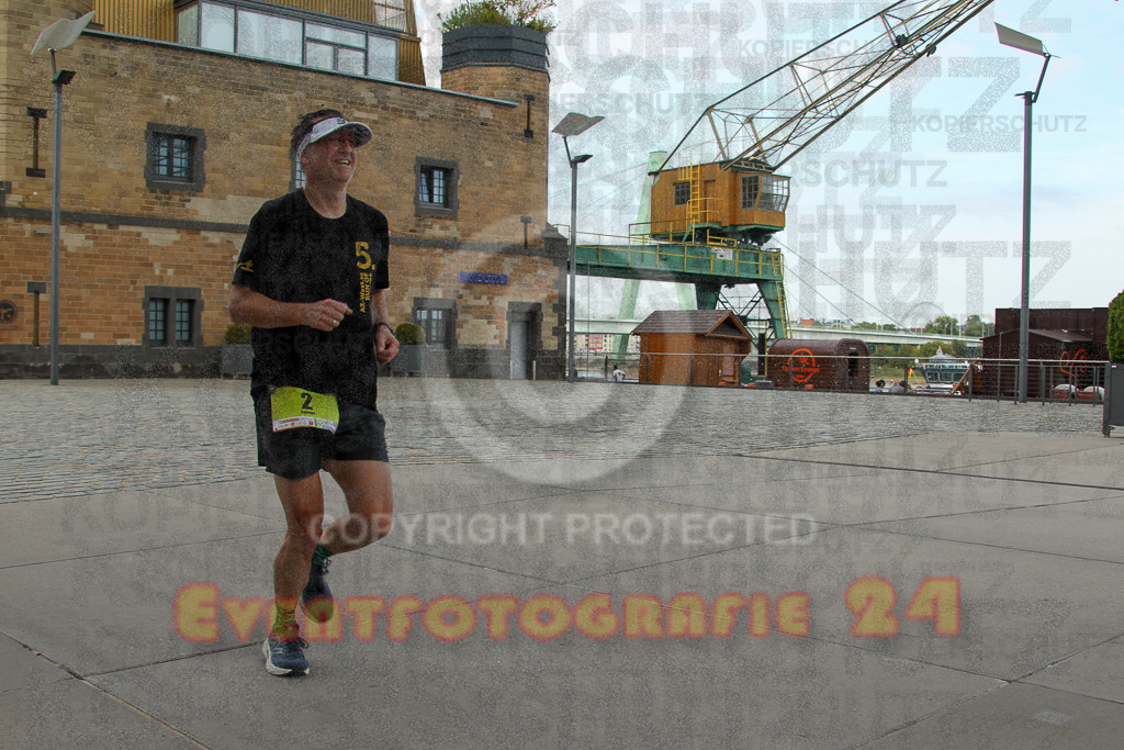 250920_1519_EV4_8452 | Sportfotografie im Rhein-Sieg Kreis, Köln, Bonn, NRW, Rheinland Pfalz, Hessen, etc. Unser Tätigkeitsfeld umfasst den Laufsport vom Volkslauf über den Marathon, Duathlon, Triathon bis zum Ultralauf wie Kölnpfad Ultra oder Schindertrail.