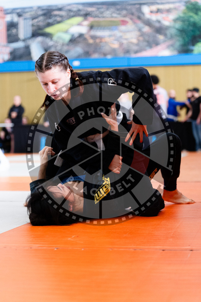 20251122PBB12753 | Athletes compete during the Grappling Industries Berlin Jiu-Jitsu and Grappling Championship, on November 22, 2025 in Berlin, Germany. © photoblackbelt
