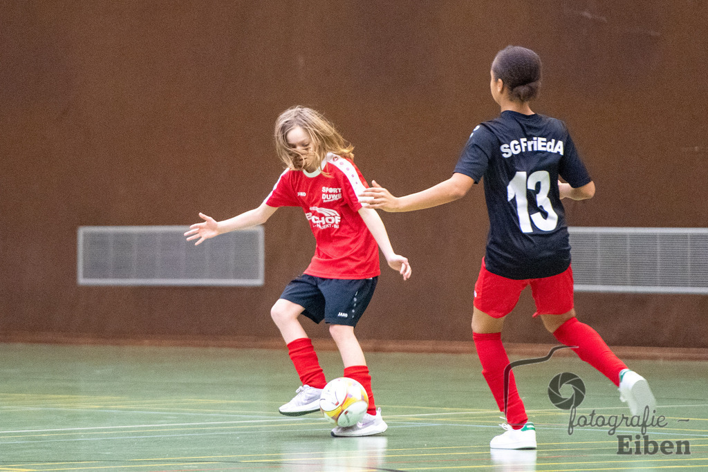 Hallenevent 23/24 - JSG FriEdA - D-Juniorinnen | Hallenevent 23/24 - JSG FriEdA - D-Juniorinnen am 28.12.2023; in Friedrichsfehn (Sporthalle Zur Sportwiese), Photo: Philip Eiben 2023 - Realisiert mit Pictrs.com