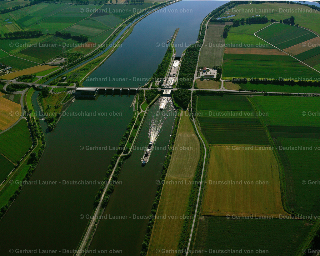 2518222 | Donauschleuse bei Kagers