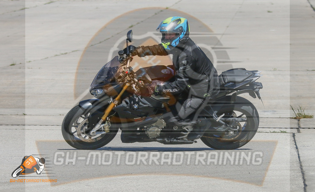 IMG_9853 | gh-motorradtraining-foto.de - Realisiert mit Pictrs.com