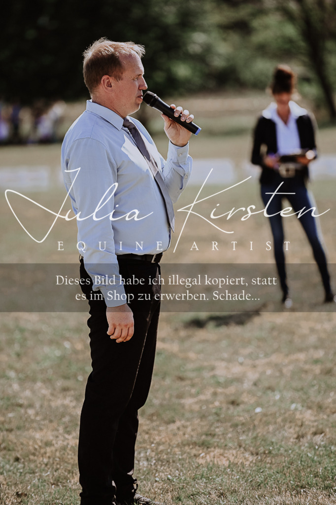 DSC_8958 | Pferde- und Turnierfotografie in Westsachsen. Pferdeportraits, Auftragszeichnungen und intuitive Kunst.
