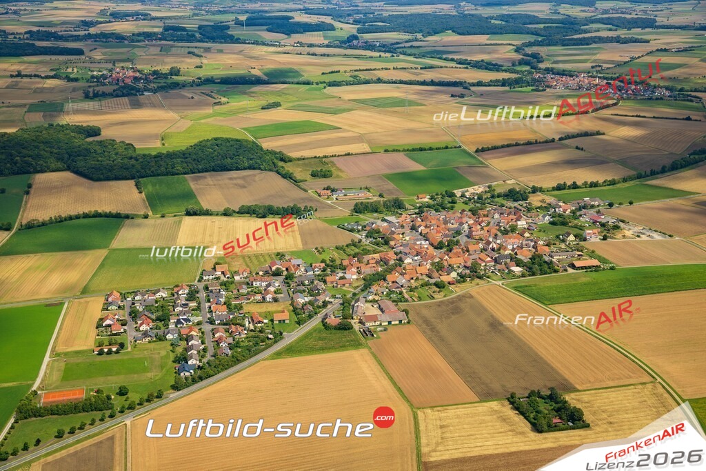 Geschenkidee Eichfeld bei Volkach -Die Luftbildaufnahme wurde 2025 vom UL-Flugzeug heraus erstellt ( keine Drohne ) - Hochauflösende Luftaufnahme -Nicht vergleichbar mit Google Maps oder Satelittenbilder- Die Geschenkidee !Mit Lizenz und Bildrechte bestellbar