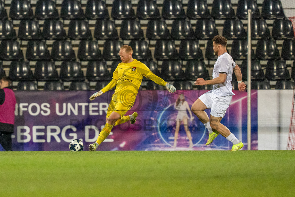 SG Sonnenhof Grossaspach vs. TSV Steinbach Haiger, Fussball, Regionalliga Suedwest, 25. Spieltag, 20.03.2026 | Maximilian Reule (SG Sonnenhof Großaspach, #01),SG Sonnenhof Grossaspach vs. TSV Steinbach Haiger, Fussball, Regionalliga Suedwest, 25. Spieltag, 20.03.2026Foto: photosbyphips/Philip Ziegler