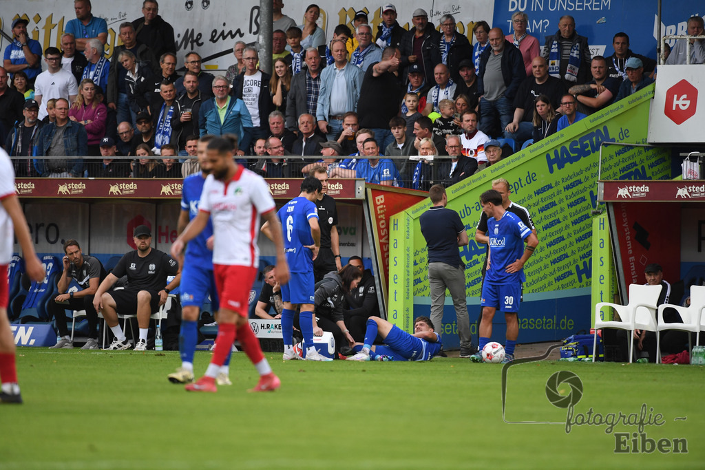 SV Meppen-VfB Lübeck | Herren Regionalliga Nord; SV Meppen (blau)-VfB Lübeck (weiß) am 01.08.2025 in Meppen (Hänsch-Arena), Photo: Philip Eiben 2025 - Realisiert mit Pictrs.com