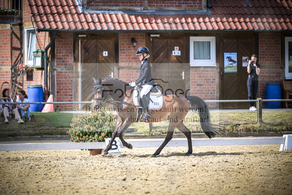 DOS_8694 | Entdecke hochwertige Reitturnierfotos von Foto Oger. Professionell, emotional und authentisch – jetzt Lieblingsmomente im Shop bestellen. - Realisiert mit Pictrs.com