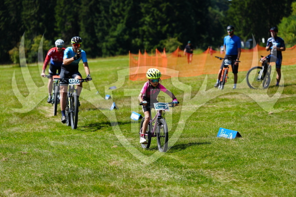 FC101427 | Fotogalerie der Treibjagd im Dunkelwald - Dein MTB Etappenrennen im Erzgebirge - Realisiert mit Pictrs.com