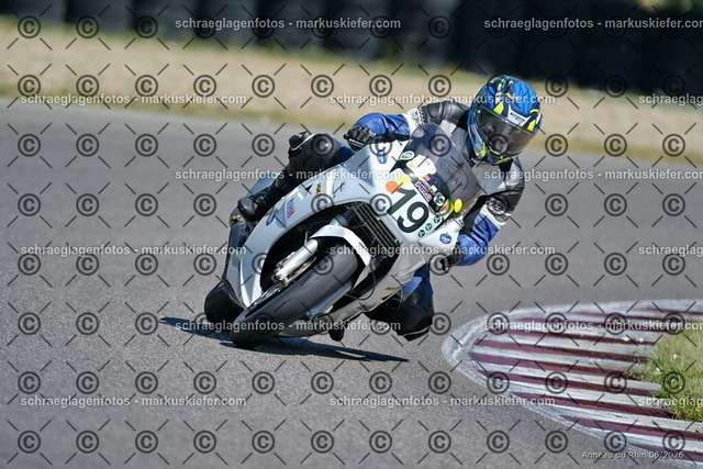 26bc03-1264 | markuskiefer.com - Realisiert mit Pictrs.com