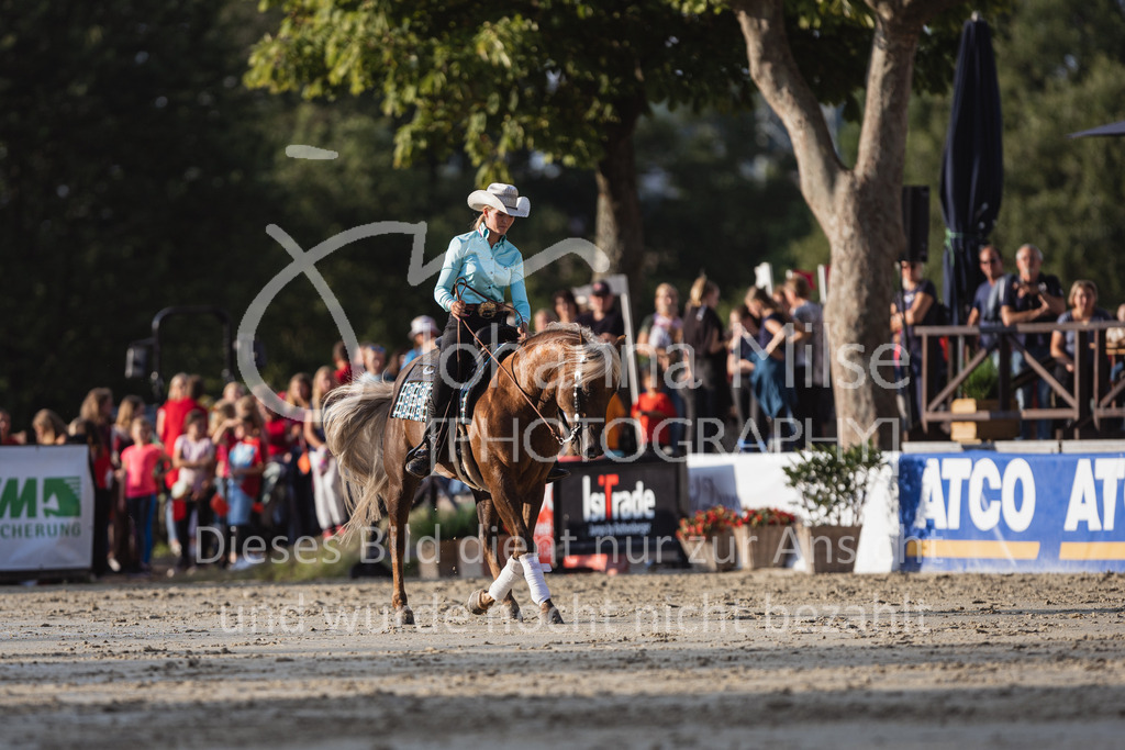 230728_BHO_Showprogramm-565 | Deine schönsten Turniermomente als professionelle Fotos! Entdecke hochwertige Pferdesport-Fotografie im Online-Shop. Jetzt Fotos finden & bestellen!