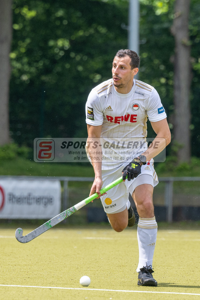 SFE_20230521_0082 | 1. Bundesliga Hockey Viertelfinale 3 Herren Rot-Weiss Köln - Berliner HC am 21.05.2023 in Köln (KTHC Stadion Rot-Weiss Köln Tennis and Hockey Club), Photo: Stephan Fehrmann 2023 (Sports-Gallery),Timur Oruz ( Rot-Weiss Köln #27 )