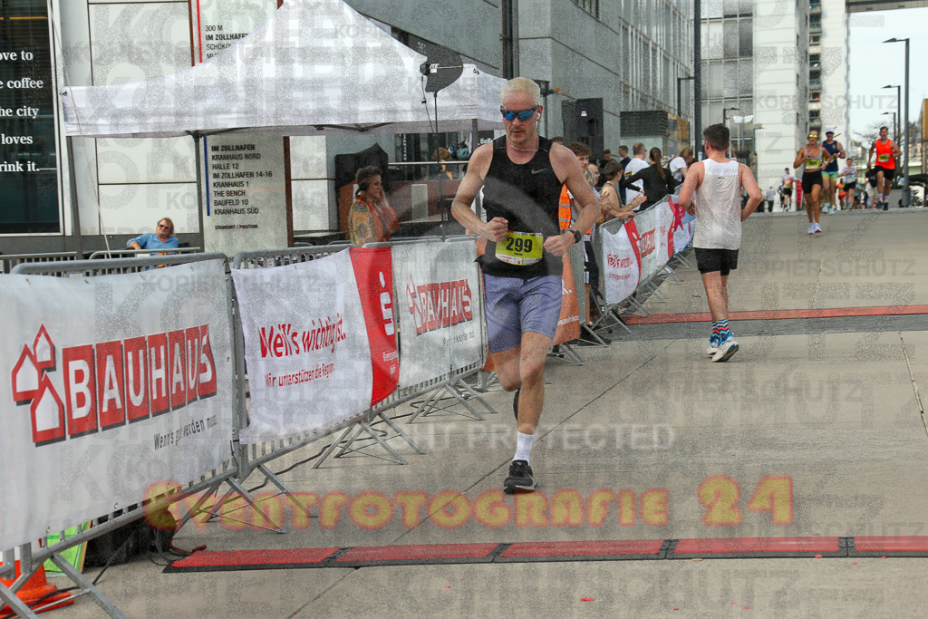 250920_1520_EX1_8963 | Sportfotografie im Rhein-Sieg Kreis, Köln, Bonn, NRW, Rheinland Pfalz, Hessen, etc. Unser Tätigkeitsfeld umfasst den Laufsport vom Volkslauf über den Marathon, Duathlon, Triathon bis zum Ultralauf wie Kölnpfad Ultra oder Schindertrail.