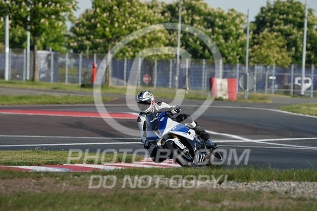2025_05_12_PBK_16089 | Sportfotografie; SlowMotion; Video; Rennstrecke; Hafeneger; Speer; Racing; RSE; BMW; CBO; Trackday; Motorsportarena; Hockenheimring; Brno; Most; Barcelona; Valencia