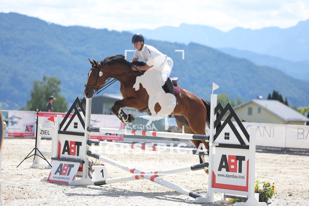 0P6A0504 | Willkommen bei Brunnmayr - Design & Fotografie – Ihrem Spezialisten für Reitturniere und Pferdeveranstaltungen in Oberösterreich, Salzburg und Bayern! Seit über 17 Jahren sind wir leidenschaftlich dabei.