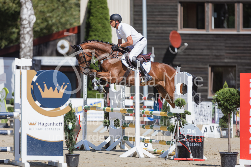 220824_Delbrueck_Springpferde-A2-104 | Deine schönsten Turniermomente als professionelle Fotos! Entdecke hochwertige Pferdesport-Fotografie im Online-Shop. Jetzt Fotos finden & bestellen!