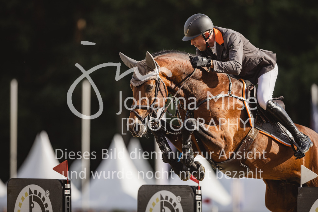 230903_HKM-BCH_Finale6j-113 | Deine schönsten Turniermomente als professionelle Fotos! Entdecke hochwertige Pferdesport-Fotografie im Online-Shop. Jetzt Fotos finden & bestellen!