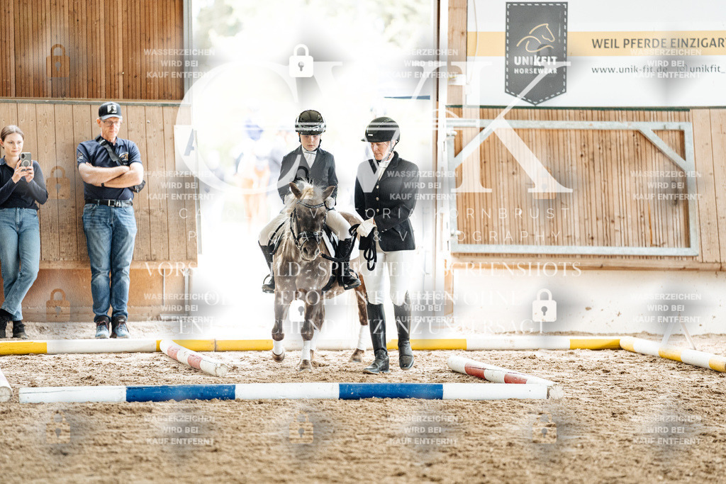 CK902328 | Turnierfotografie Pferdefotografie Trier Rheinland-Pfalz Pferdesport Reitsport Tierfotografie Sportfotografie Pferdevideo Pferdevideografie Equestrianvideography equestrianphotography  - Realisiert mit Pictrs.com