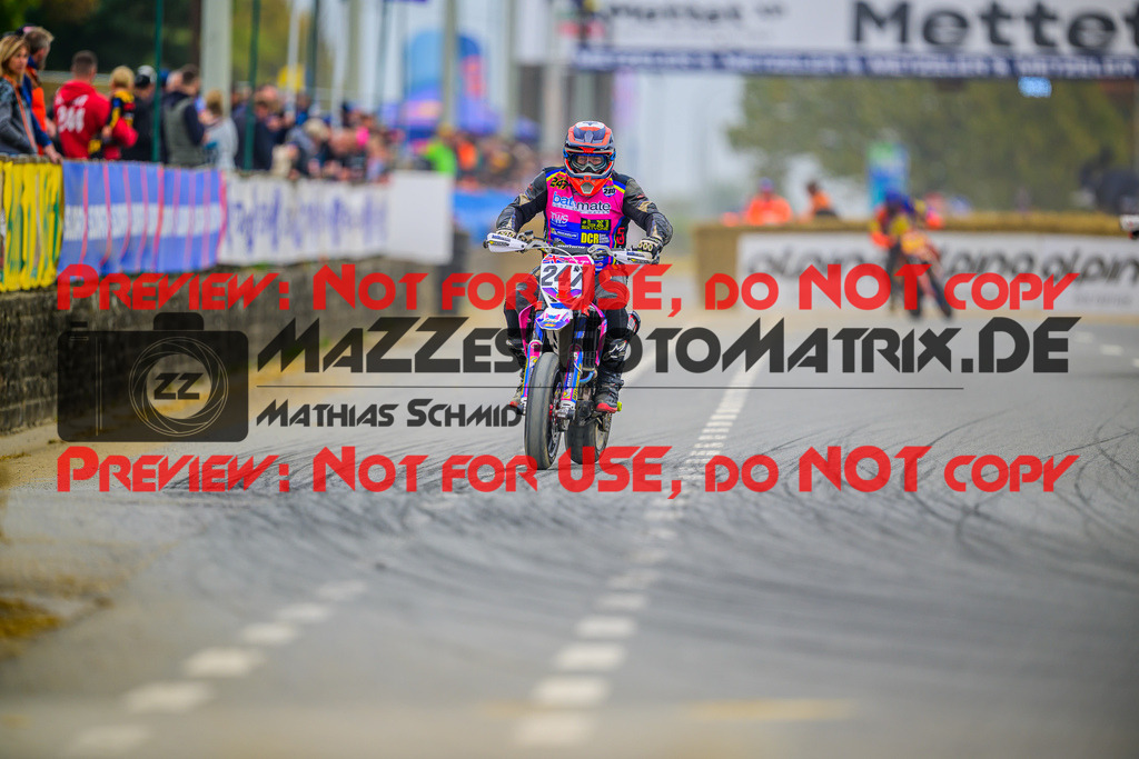 MaZZes_Fotomatrix_20251011_6007705_5846 | SENIOR