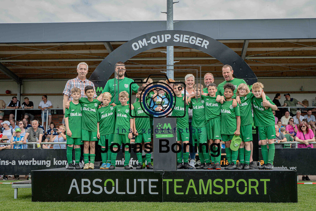 Fußball I E-Junioren I Saison 2025-2026 I OM-Cup Lüsche I Sonntag  I 25250 | jns.sportfotos - Realisiert mit Pictrs.com