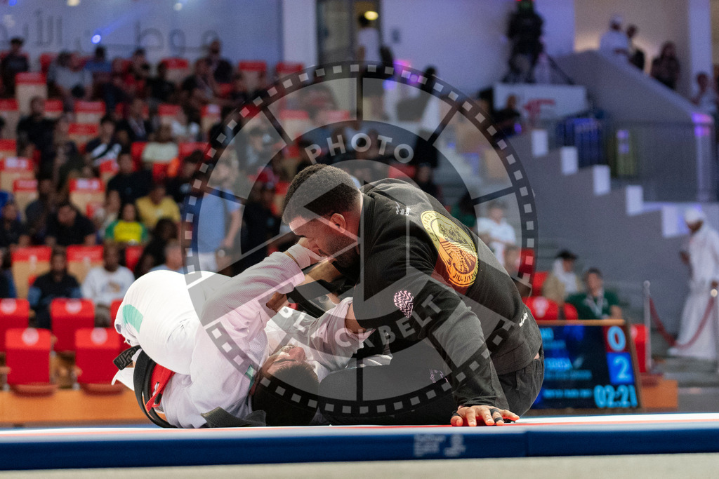 20231106PBB2112 | Fighters compete during the AJP World Master Championship in the Mubadala Arena in Abu Dhabi, Arab United Emirates, on November 6, 2023.