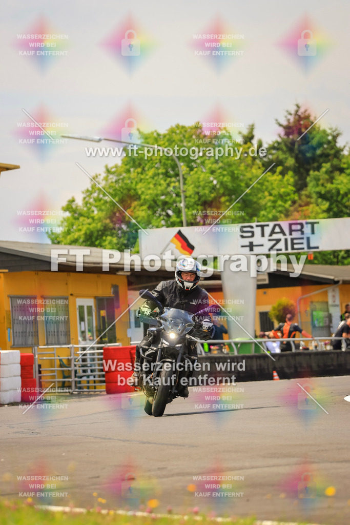 _DSK2623 | Hier findet Ihr Bilder von Touristenfahrten auf der Nürburgring Nordschleife oder von anderen Veranstaltungen die ich besucht habe. Viel Spass beim Durch Schauen 