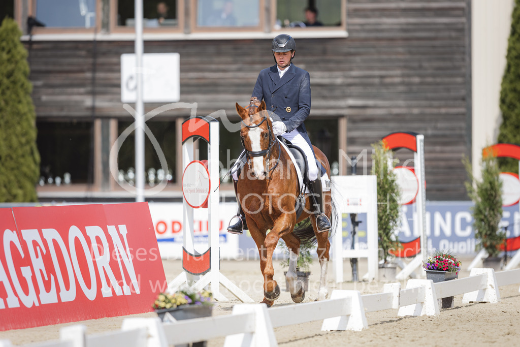 220501_Delbrück_S3St-Dressur-115 | Dressurfestival Delbrück 
01.05.2022
Dressurprüfung Kl. S***, Intermediaire II