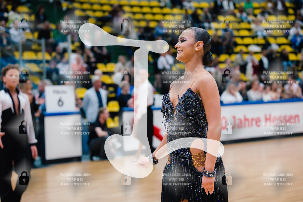 Hessen Tanzt WDSF Open Junior II Latin 5th (240) Girius Ramasauskas _ Gaile Vaiciulaityte (Lithuania)-2025-05-18-5723 | Webshop for digital downloads and prints of dance sport, event & show photographer Julian Link - Realisiert mit Pictrs.com