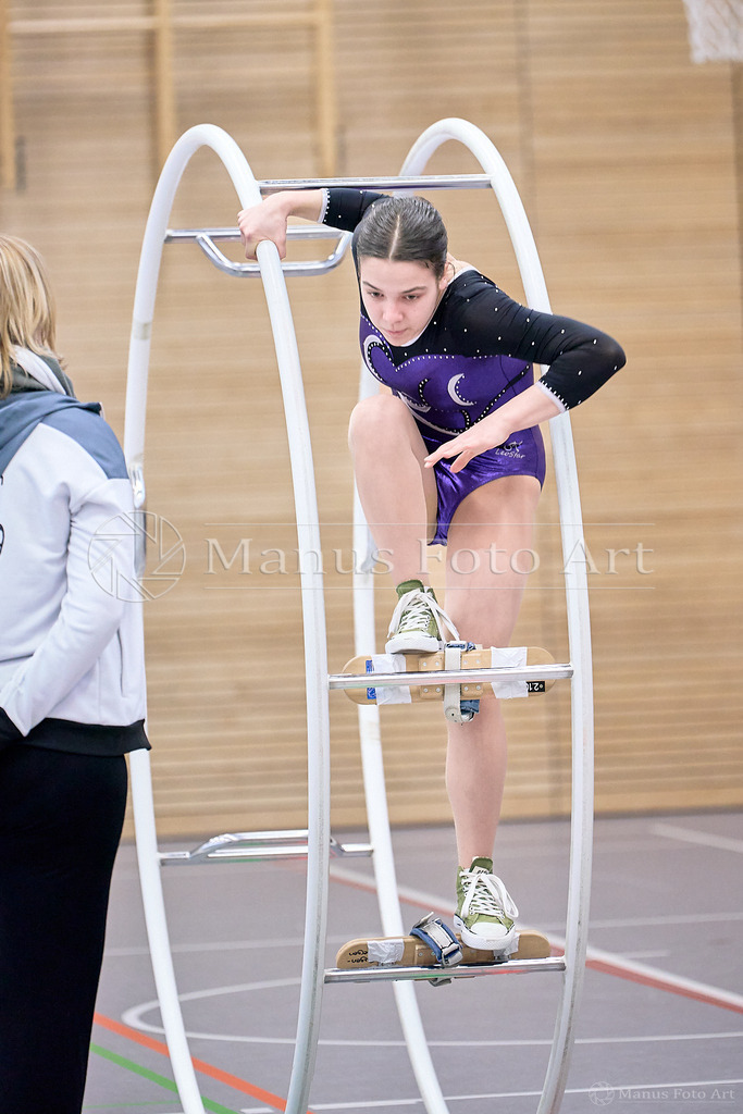 B-DSC06245 | Professionelle Sportfotografie in Hamburg, Schleswig-Holstein und Niedersachsen – spezialisiert auf Rhönrad, Geräteturnen, Leistungsturnen und rhythmische Sportgymnastik. Bundesweite Begleitung von Rhönrad-Events. Jetzt Sport-Fotos - Realisiert mit Pictrs.com