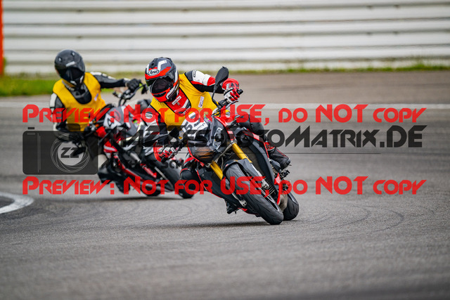 MaZZes_FotoMatrix_240701_6007705_4668 | INST