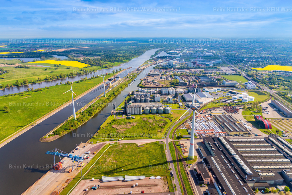 Magdeburger Hafen in Rothensee_Schleuse_Abstiegskanal -3125 | Magdeburger Hafen im Stadtteil Rothensee - Realisiert mit Pictrs.com