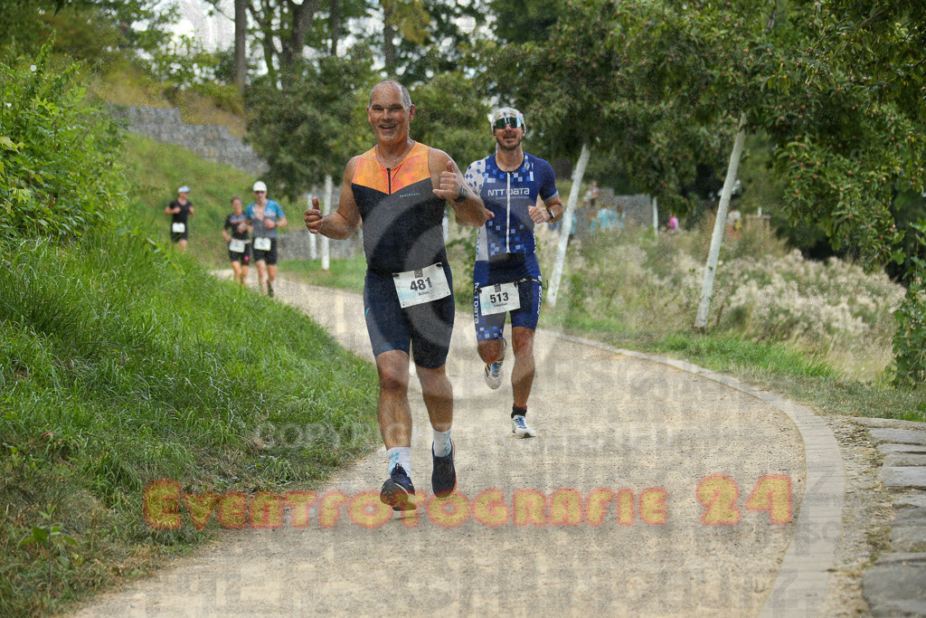 250824_1358_EX1_4465 | Sportfotografie im Rhein-Sieg Kreis, Köln, Bonn, NRW, Rheinland Pfalz, Hessen, etc. Unser Tätigkeitsfeld umfasst den Laufsport vom Volkslauf über den Marathon, Duathlon, Triathon bis zum Ultralauf wie Kölnpfad Ultra oder Schindertrail.