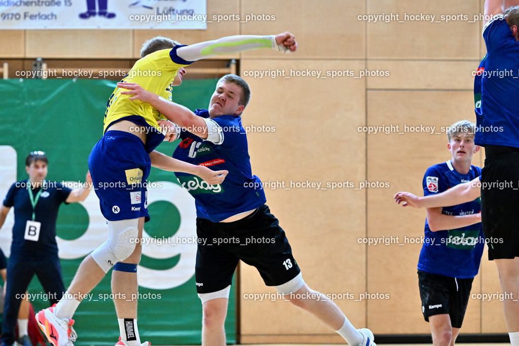 SC Ferlach vs. UHC Hollabrunn | #33 Sykora Johannes UHC Hollabrunn, #13 GYSIN David SC Ferlach, #18 JESACHER Michael SC Ferlach, SC Ferlach vs. UHC Hollabrunn, SC Ferlach vs. UHC Hollabrunn am 20.09.2025 in Ferlach (Ballspielhalle Ferlach), Austria, (Photo by Bernd Stefan)