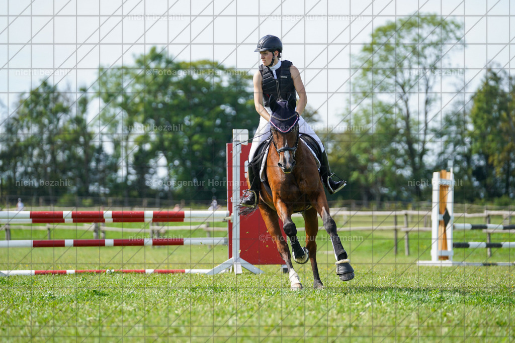 20230917-FAH09522 | Landsberg am Lech, 2023, Kaufbeuren, Kempten, Allgäu, Turnierfotografen Bayern, Fotoagentur Herrmann, Turnierbilder, Reitsport Fotos, Pferdefotograf, Augsburg, Bad Tölz, Dachau, Karlsfeld, Memmingen, Buchloe, Schwabmünchen