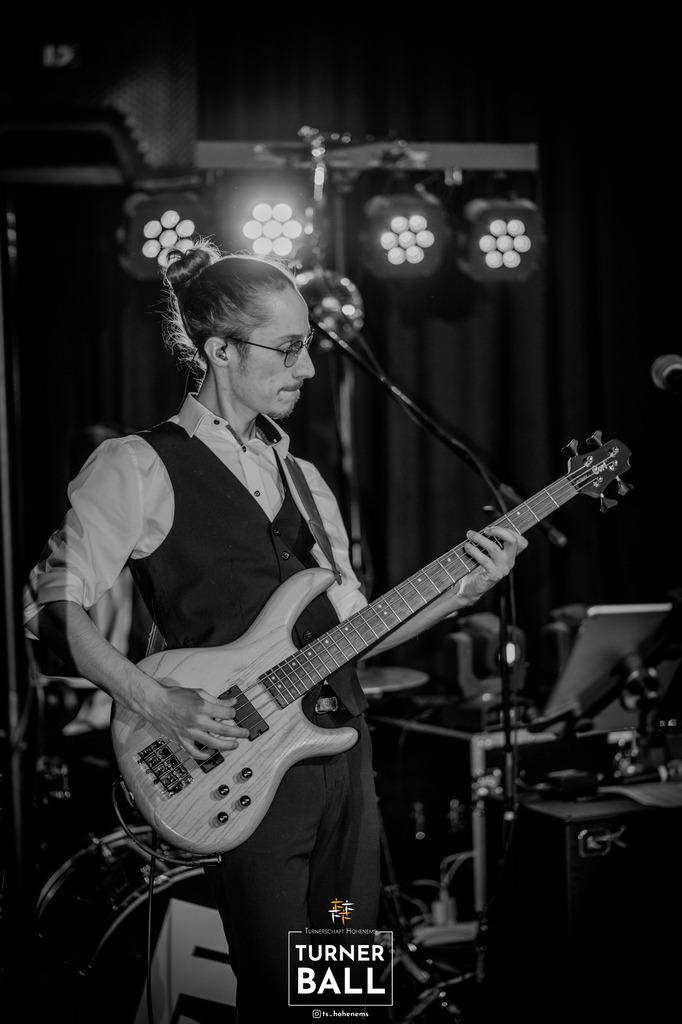 DSC_0220 | "Fussifoto.com – Ihr Ansprechpartner für hochwertige Fotografie! Entdecken Sie kreative Bilder und professionelle Dienstleistungen. Kontaktieren Sie uns für Ihre Projekte!"