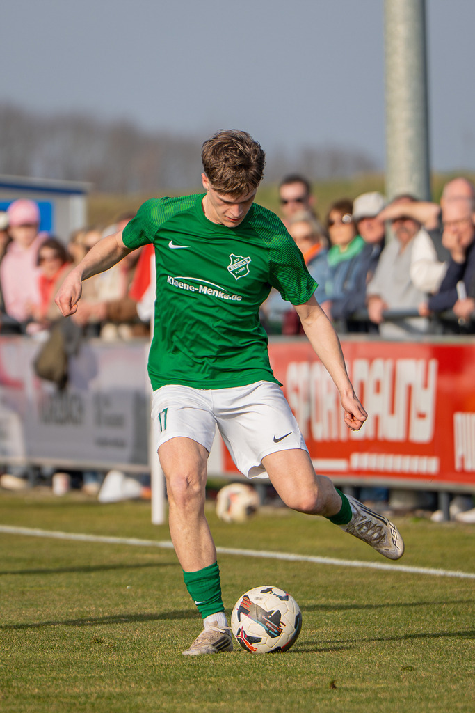 Fußball I Herren I Saison 2025-2026 I Bezirksliga Weser-Ems 4 I 22. Spieltag I Vfl Oythe  - SV Bethen I 7087 | jns.sportfotos - Realisiert mit Pictrs.com